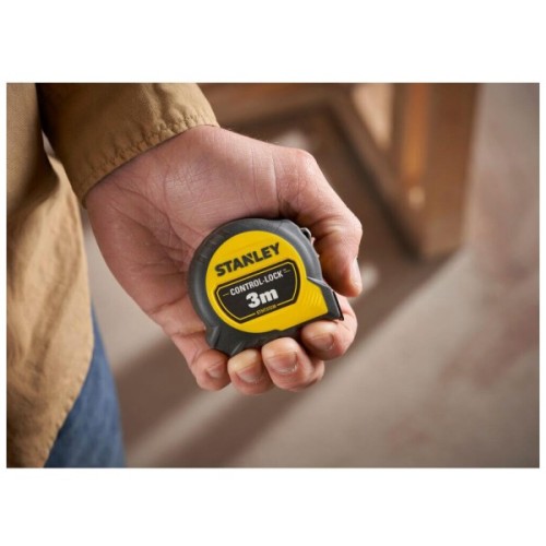 Рулетка Stanley CONTROL-LOCK, 3мх19мм, у прогумованому корпусі, з двосторонньою шкалою (STHT37230-0)