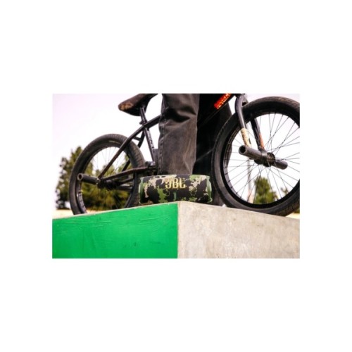 Акустична система JBL Charge 6 Squad (JBLCHARGE6SQUAD)