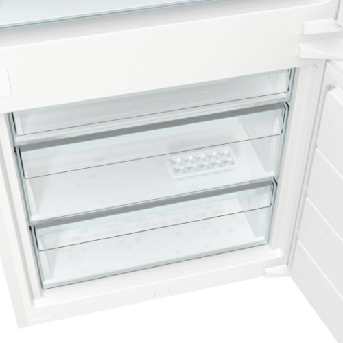 Холодильник Hisense RB3B370SAWD1