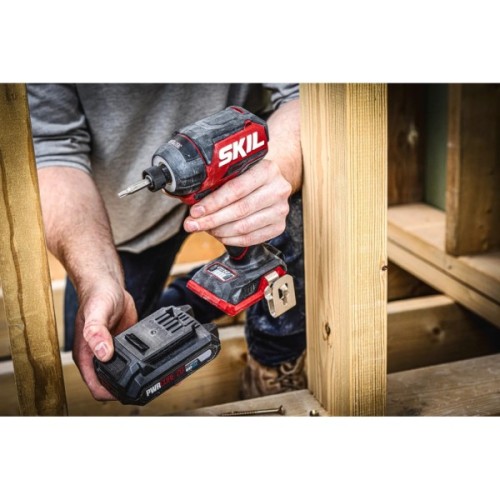 Гайковерт Skil акумуляторний безщітковий ударний 3225 CA Compact , 2.5Ah (SD1E3225CA+BC1E3110AA)