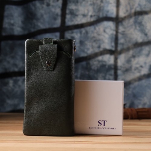 Гаманець ST Leather З відділенням під телефон Зелений (23103)