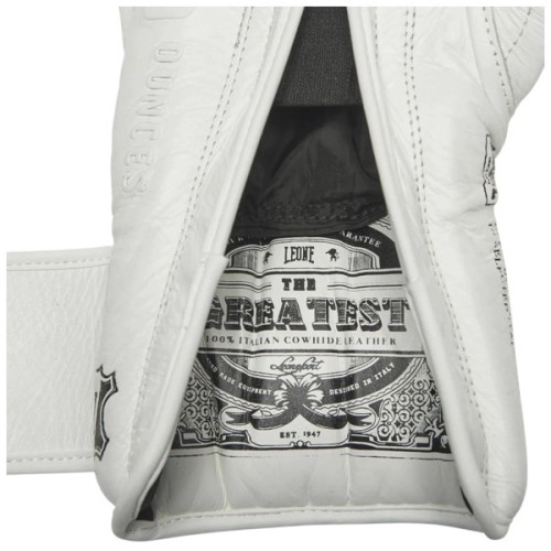 Боксерські рукавички Leone GN111 The Greatest White 16 унцій (бинти в комплекті) (GN111_White_16oz)