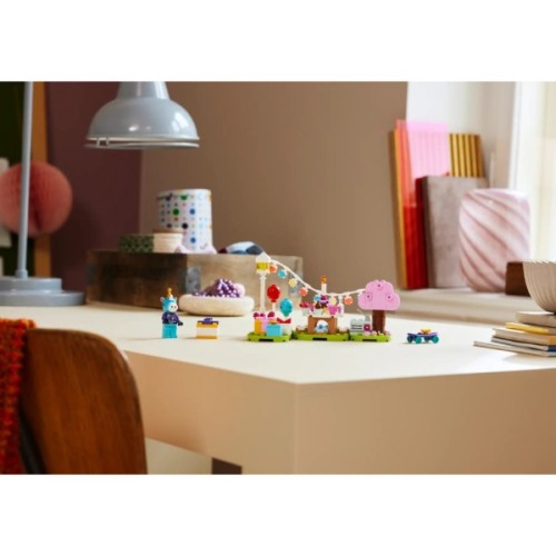 Конструктор LEGO Animal Crossing Вечірка з нагоди дня народження Julian 170 деталей (77046)