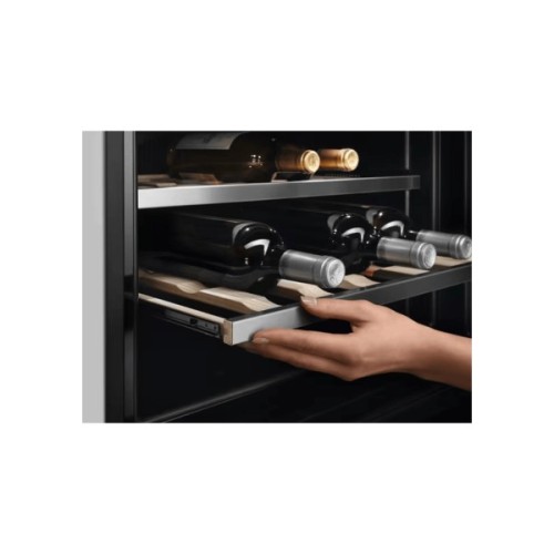 Холодильник Electrolux KBW6X