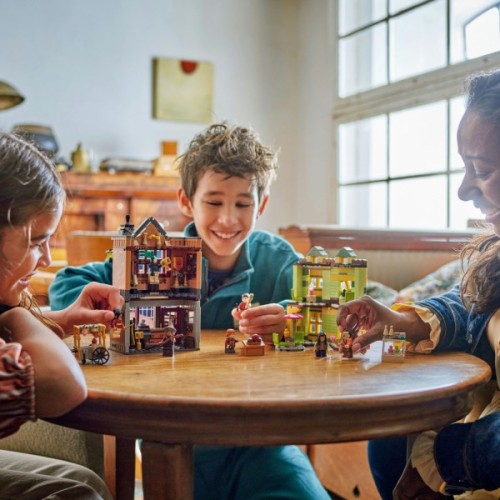 Конструктор LEGO Harry Potter Якісні товари для квідичу та кафе з морозивом (76452)