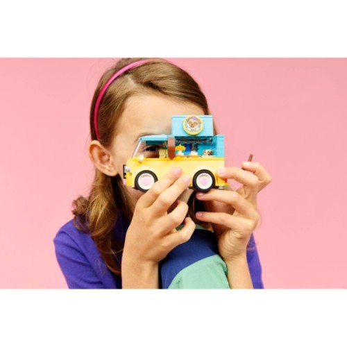 Конструктор LEGO Friends Фургон з аксесуарами для улюбленців (42678)