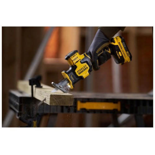 Шабельна пила Stanley FatMax безщіткова, 18ВLi-Ion, 0-2800 ход/хв, хід 19 мм (без АКБ та ЗП) (SFMCS305B)