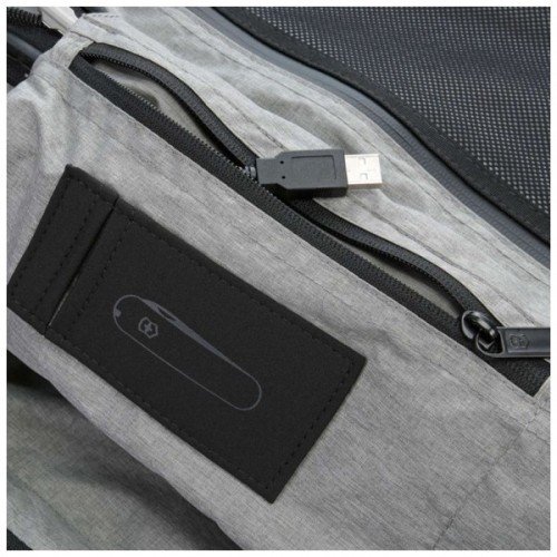 Валіза Victorinox Travel Lexicon Titanium S Global USB (Vt602104)