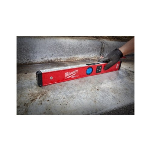 Рівень Milwaukee цифровий акумуляторний L4 REDSTIC, 60 см (4933471978)