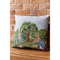 Подушка Прованс декоративна гобеленова Пара зайців Галявина 45х45 см (034244)