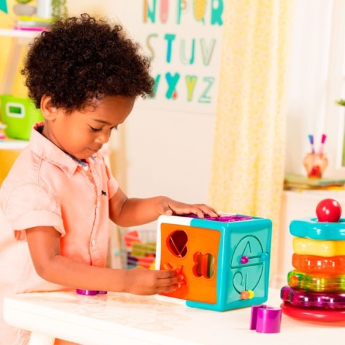 Розвиваюча іграшка Battat сортер - Розумний куб (BT4577Z)