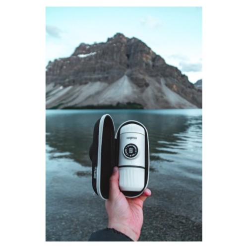 Кавоварка кемпінгова Wacaco Nanopresso з чохлом біла (WNANOWH)