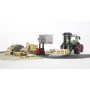 Масштабна модель автомобіля Bruder Трактор Claas Nectis 267F (02110)