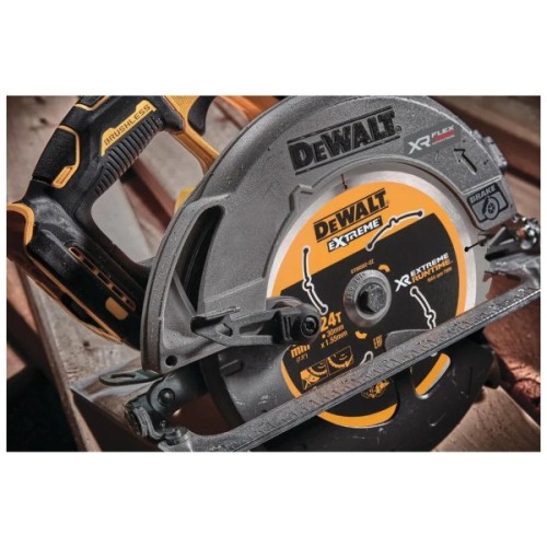 Дискова пила DeWALT 18V XR Li-lon FLEXVOLT ADVANTAGE, диск 190х30 мм, TSTAK (без АКБ та ЗП) (DCS573NT)