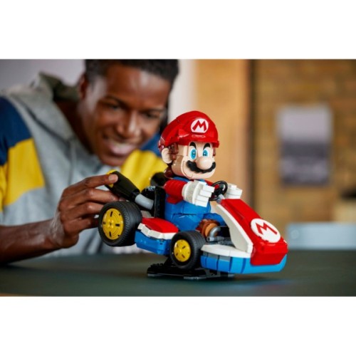 Конструктор LEGO Super Mario Mario Kart: Mario і Standard Kart (72037)