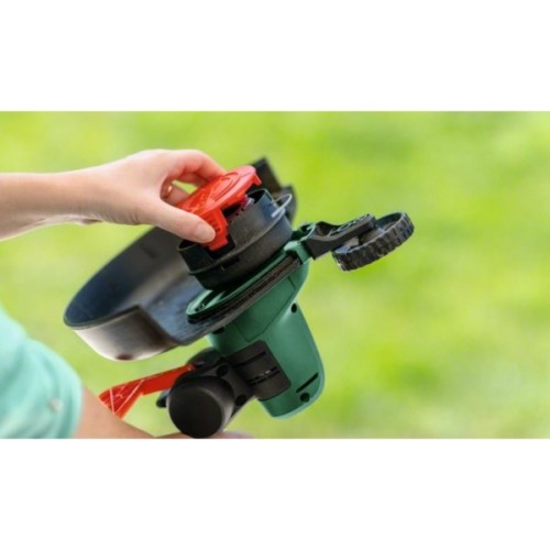 Тример садовий Bosch UniversalGrassCut 18V-260 1х2.5Ah, 26см, 2.3кг (0.600.8C1.D03)