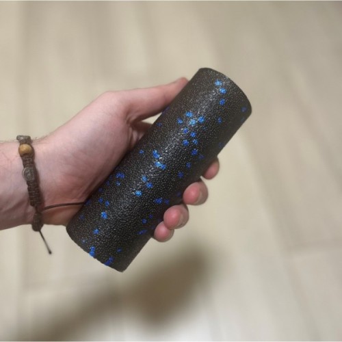 Масажний ролик PowerPlay PP-4346 Mini EPP Foam Roller 15x5,3см Чорно/Синій (PP_4346_Blue_(15*5))