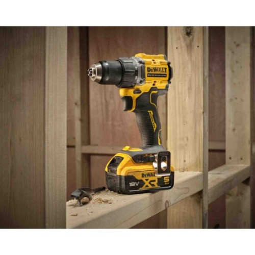 Шуруповерт DeWALT XR Li-Ion 18V, 2x5Ah, 74 Нм, 0-450/0-1650 об/хв, 1.12 кг, TSTAK (DCD794P2T)