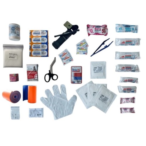 Автомобільна аптечка Poputchik 02-097-М