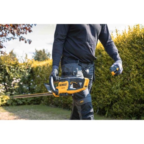 Кущоріз DeWALT акумуляторний, 18V, ніж 55 см, до 19 мм, 5Ah (DCMHT562P1)