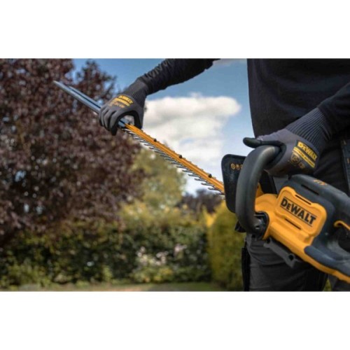 Кущоріз DeWALT акумуляторний, 18V, ніж 55 см, до 19 мм, 5Ah (DCMHT562P1)