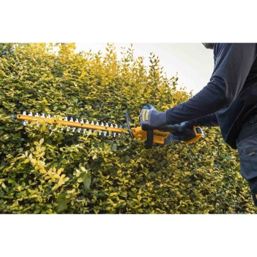 Кущоріз DeWALT акумуляторний, 18V, ніж 55 см, до 19 мм, 5Ah (DCMHT562P1)