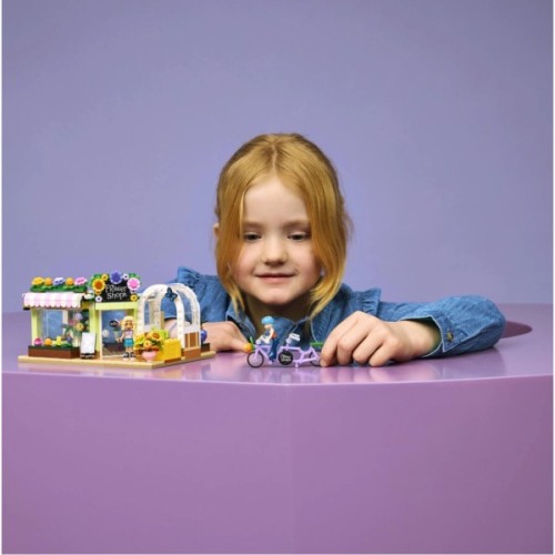 Конструктор LEGO Friends Творча квіткова крамниця (42693)
