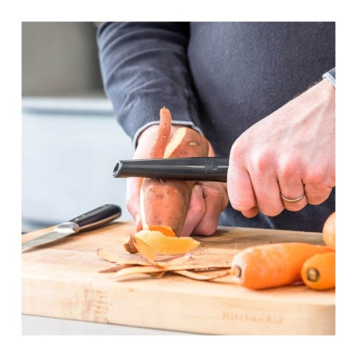 Овочечистка KitchenAid Classic вертикальна 22 см чорний (KCG112OHOBE)