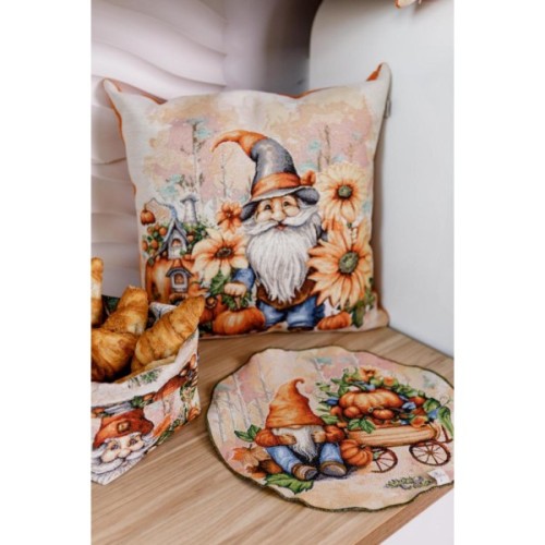 Подушка Прованс гобеленова Гарбузові гноми з гарбузовим будиночком 45х45 см (036208)