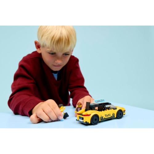 Конструктор LEGO City Жовте таксі (60487)
