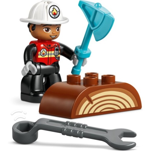 Конструктор LEGO DUPLO Town Пожежна машина зі шлангом і пожежником (10473)
