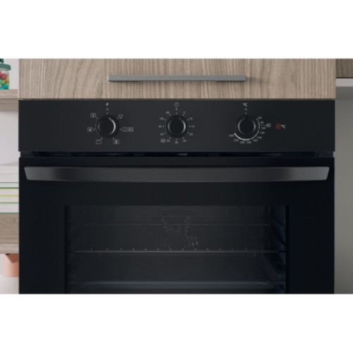 Духова шафа Indesit IO235HB