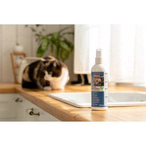 Спрей для тварин Trixie притягувач з котячою м'ятою 175 мл (4011905042381)