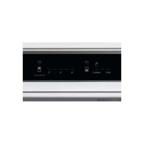 Холодильник Electrolux LNA7CE18S