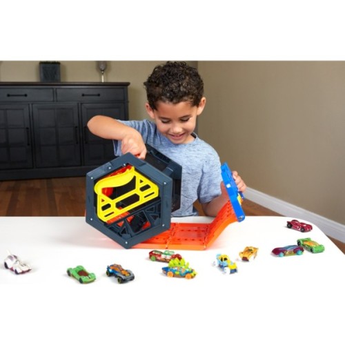 Автотрек Hot Wheels Перегони (GYX11)