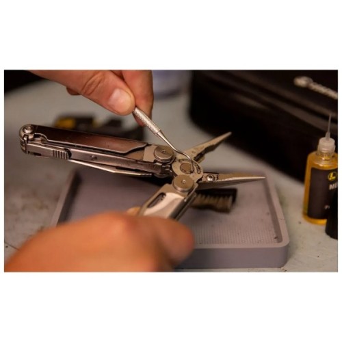 Чохол для мультитула Leatherman з комплектом для обслуговування (833031)