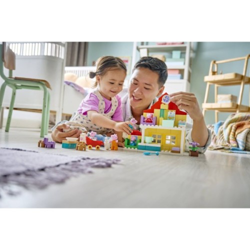 Конструктор LEGO DUPLO Peppa Pig Сімейний будинок (10467)