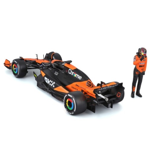 Масштабна модель автомобіля Bburago Автомодель з фігуркою - McLaren MCL38, 1:24 (18-28040)