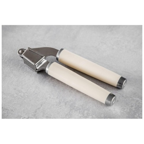 Прес для часнику KitchenAid Coreline 19 см кремовий (KAG132OHACE)