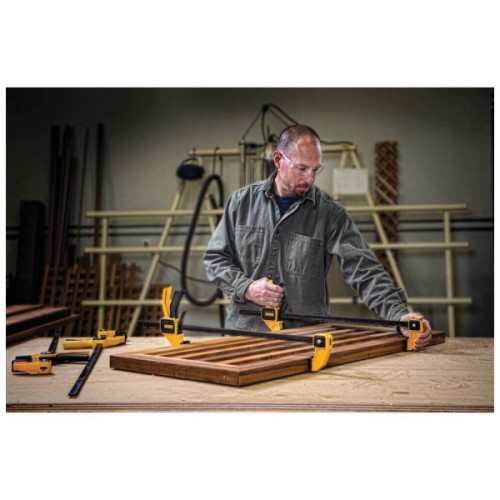 Струбцина DeWALT "L" тригерна (швидкозатискна), 600 мм, тиск 135 кг. (DWHT0-83194)