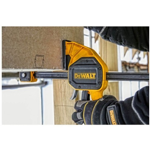 Струбцина DeWALT "XL" тригерна (швидкозатискна), 300 мм, тиск 270 кг. (DWHT0-83185)
