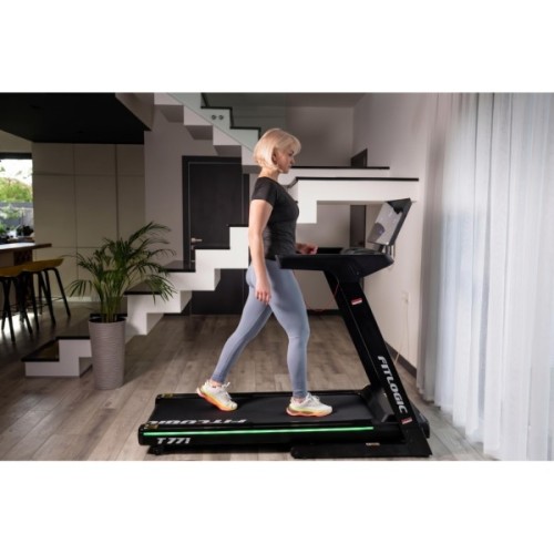 Бігова доріжка FitLogic T771