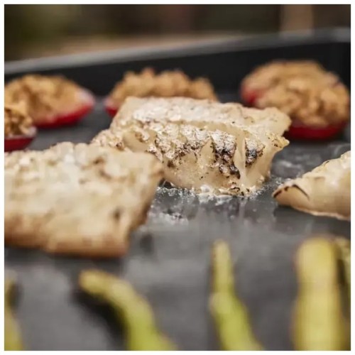 Гриль-барбекю Weber Slate GP 56 см Premium Black (1501460)