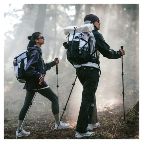 Рюкзак туристичний Naturehike CNK2300016 Helium 30+5 л білий (6976507663311)