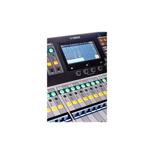 Мікшерний пульт Yamaha TF5